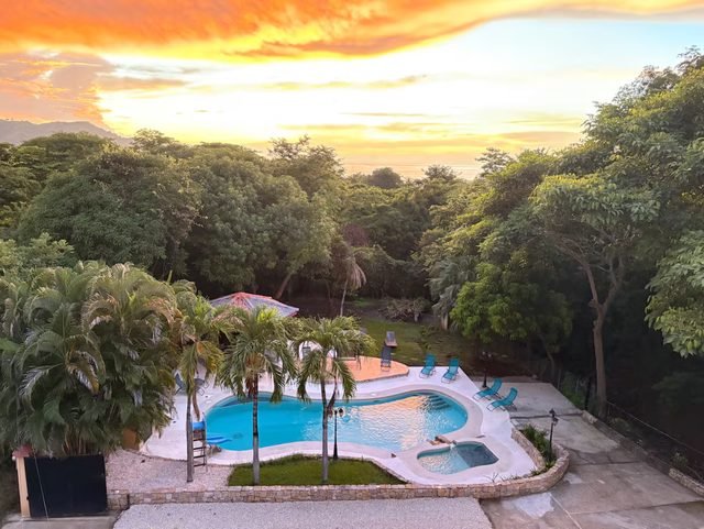 Coco Brisas Lodge