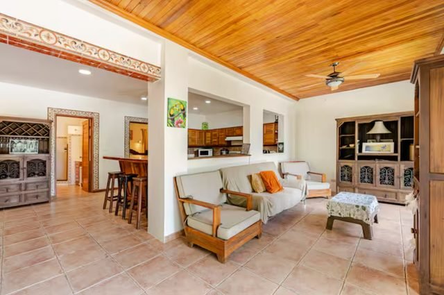 Coco Brisas Lodge