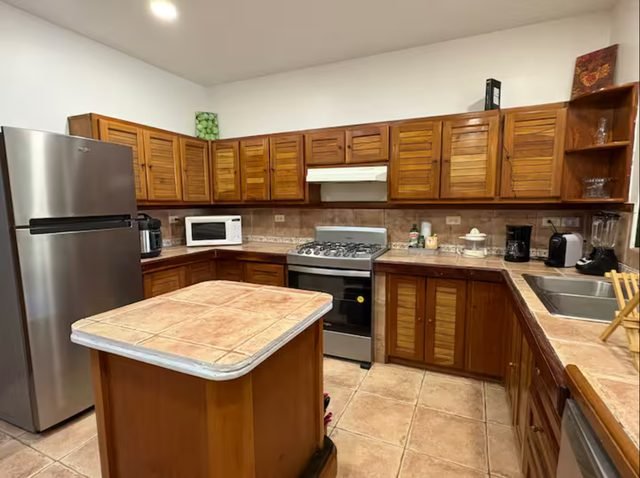 Coco Brisas Lodge